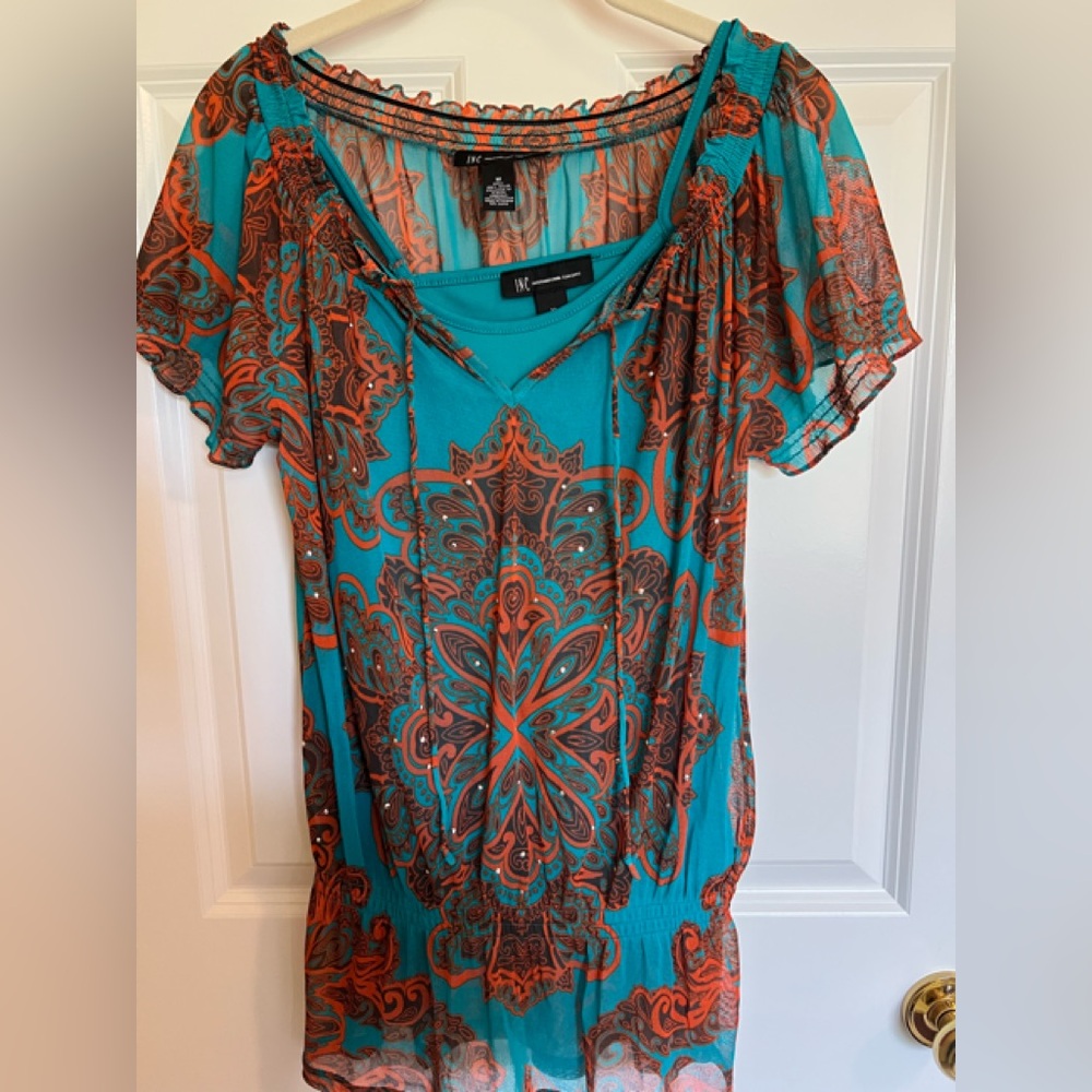 NWOT INC cute top with attached cami. Size M